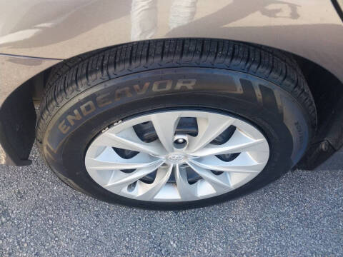 2017 Toyota Camry LE