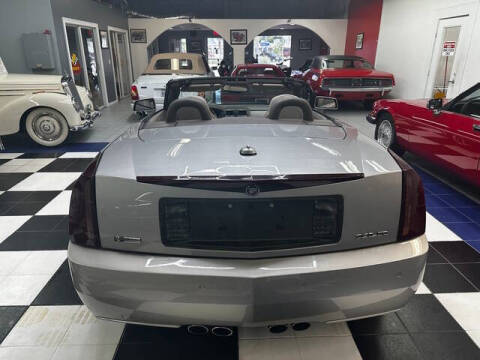 2005 Cadillac XLR