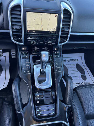 2016 Porsche Cayenne S