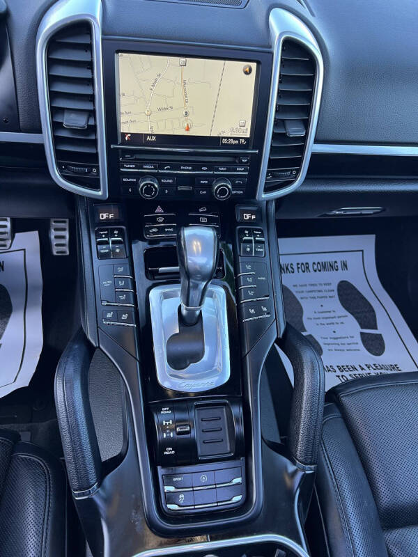 2016 Porsche Cayenne S