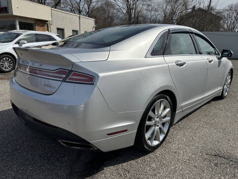 2016 Lincoln MKZ