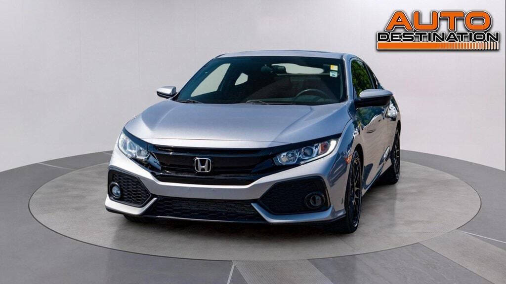 2017 Honda Civic for sale at Auto Destination in Puyallup, WA