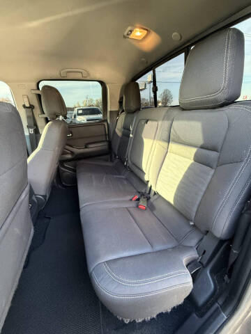 2022 Nissan Frontier SV