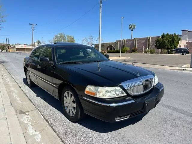 2007 Lincoln Town Car Designer Series