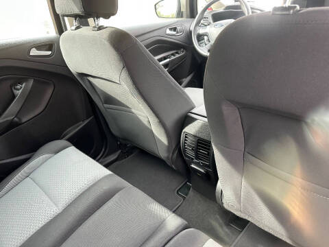 2017 Ford C-MAX Hybrid SE