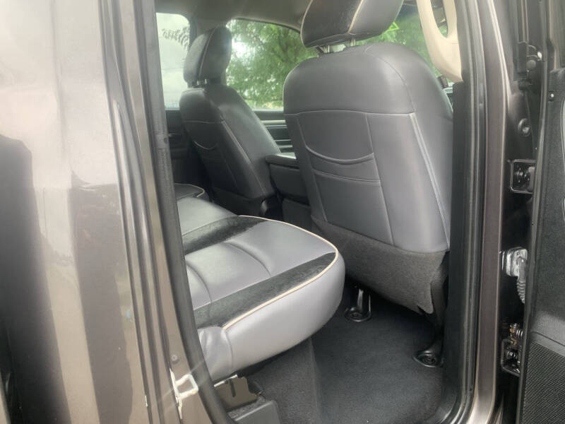 2014 RAM 1500 SLT