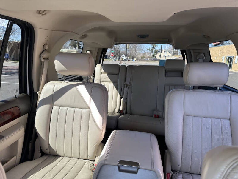 2004 Lincoln Navigator Luxury