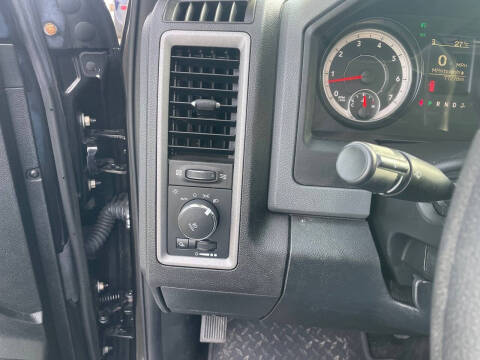 2017 RAM 1500 Express