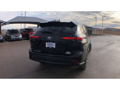 2022 Toyota Highlander XLE