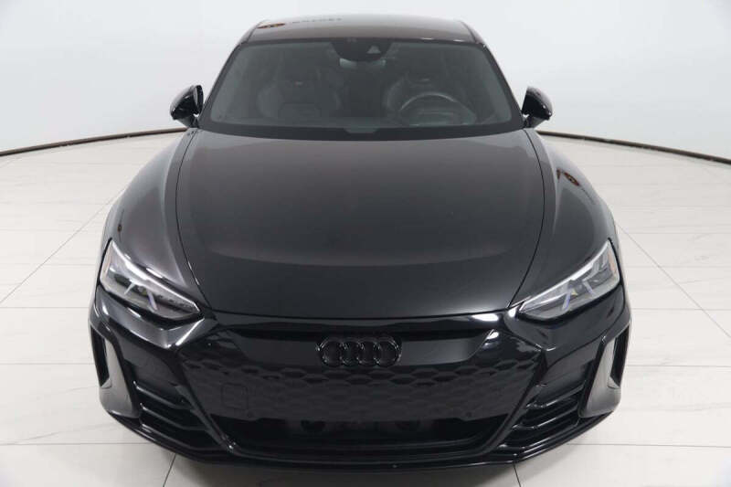 2024 Audi RS e-tron GT quattro