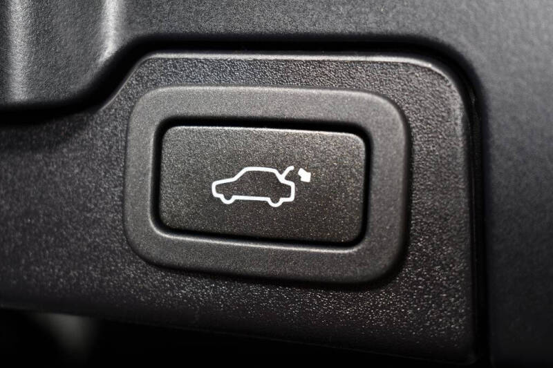 2019 Land Rover Range Rover Evoque SE Premium