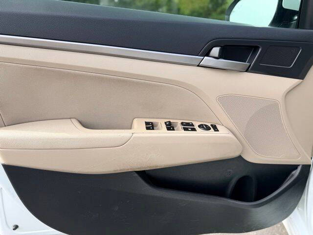 2018 Hyundai Elantra