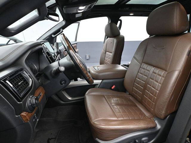 2021 Nissan Titan Platinum Reserve