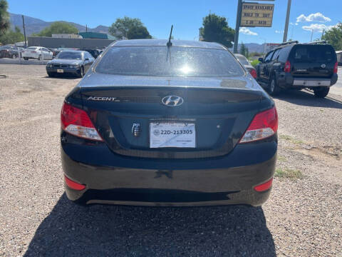 2012 Hyundai Accent GLS