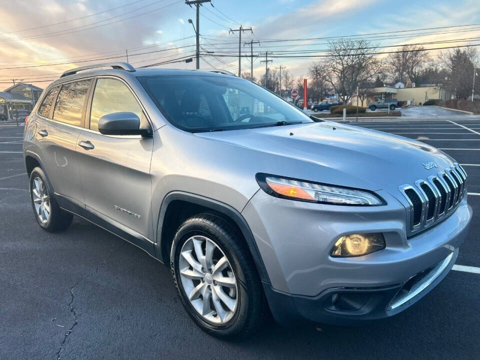 2016 Jeep Cherokee Limited's photo