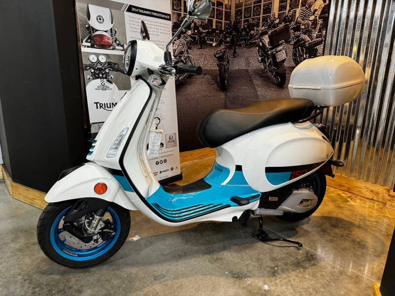 2023 Vespa Primavera 150 Tech