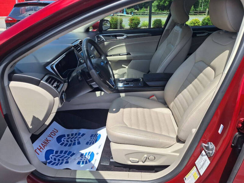 2017 Ford Fusion SE