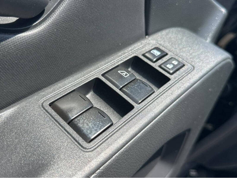 2022 Nissan Frontier S