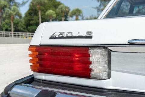 1977 Mercedes-Benz 450-Class