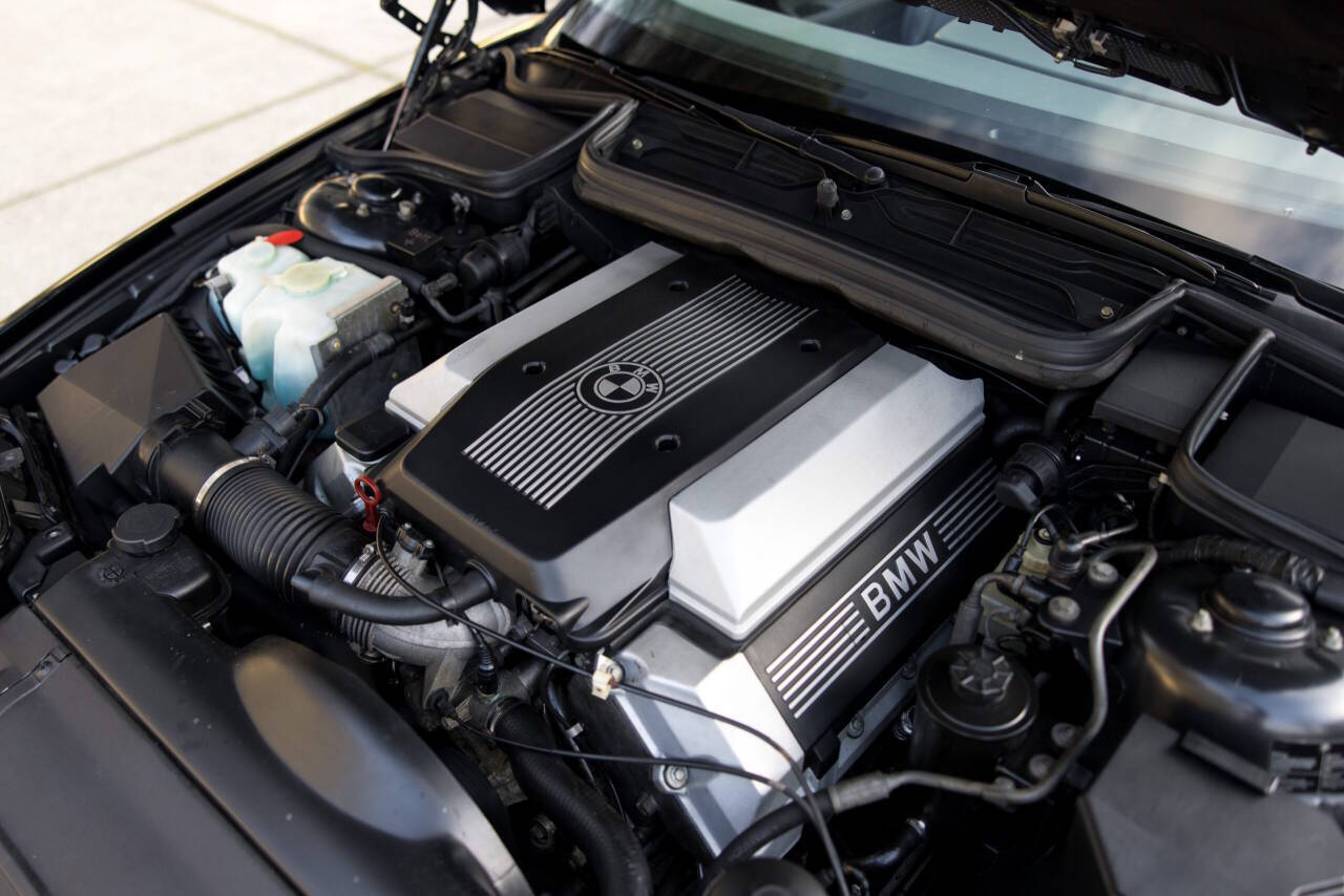 1997 BMW 8 Series 42