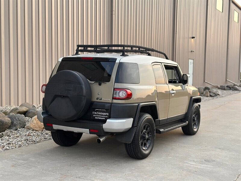 2012 Toyota FJ Cruiser Base photo 9