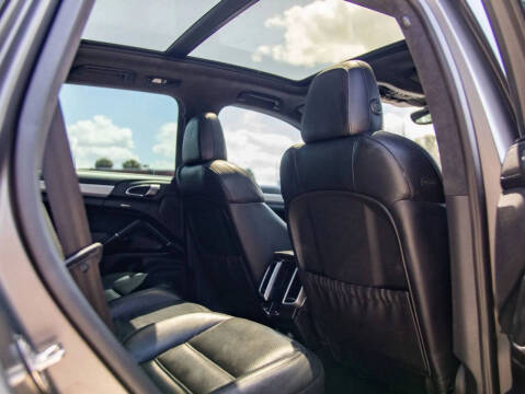 2015 Porsche Cayenne Turbo