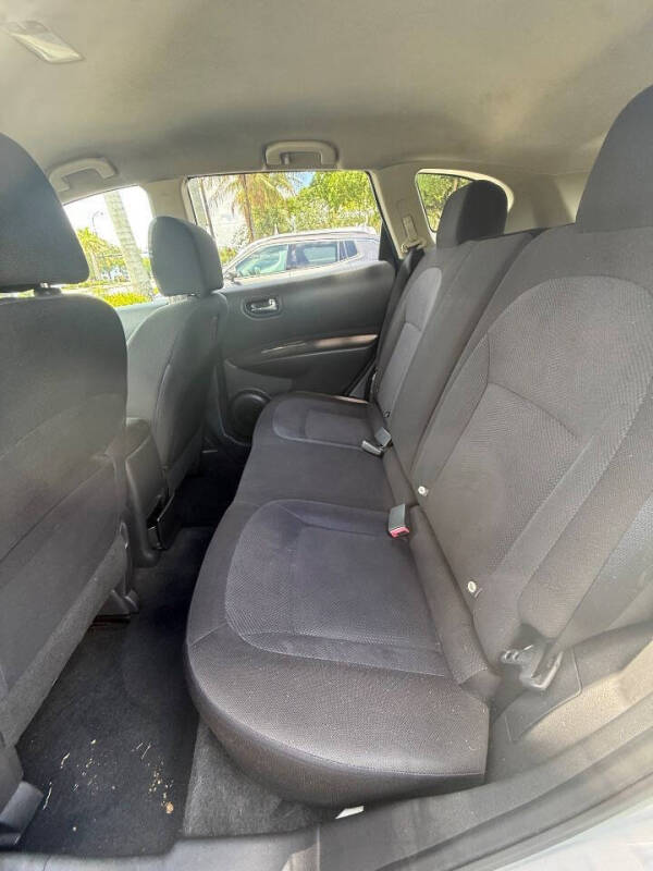 2013 Nissan Rogue SV w/SL Package