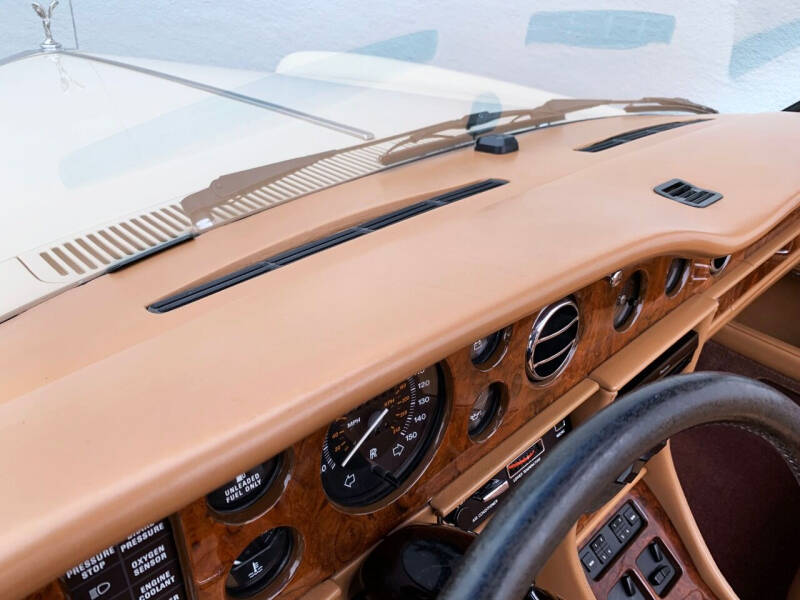 1989 Rolls-Royce Corniche