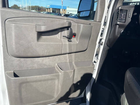 2023 Chevrolet Express 2500