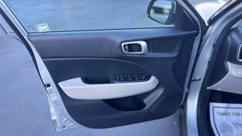 2021 Hyundai Venue SEL
