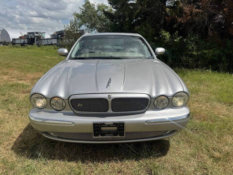 2004 Jaguar XJR
