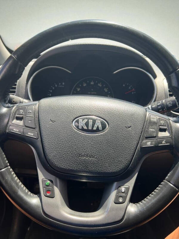 2016 Kia Sorento L