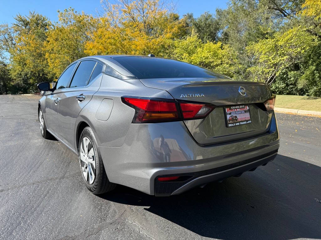 2020 Nissan Altima for sale at Deals & Trades in Aurora, IL