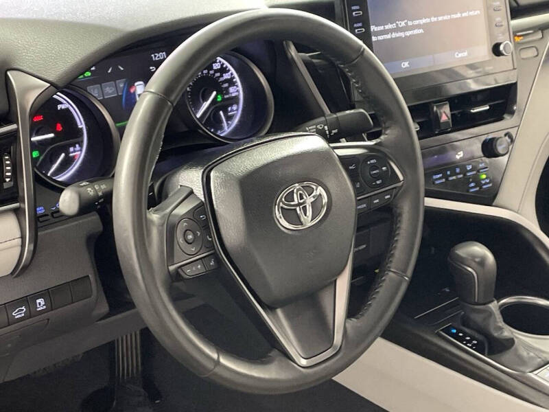 2024 Toyota Camry Hybrid XSE