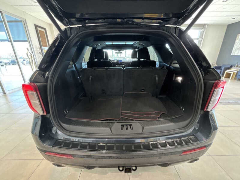 2024 Ford Explorer ST-Line