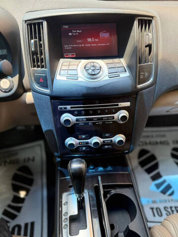 2014 Nissan Maxima