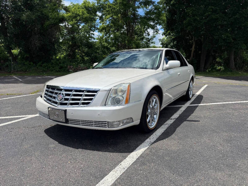 2010 Cadillac DTS Luxury Collection
