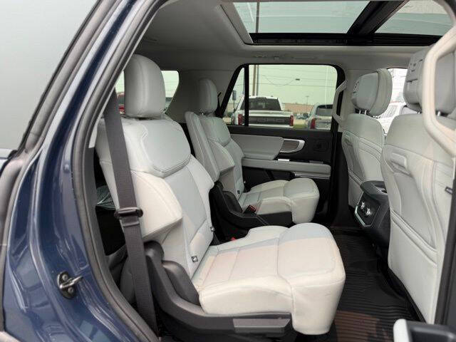 2027 Ford Expedition Platinum