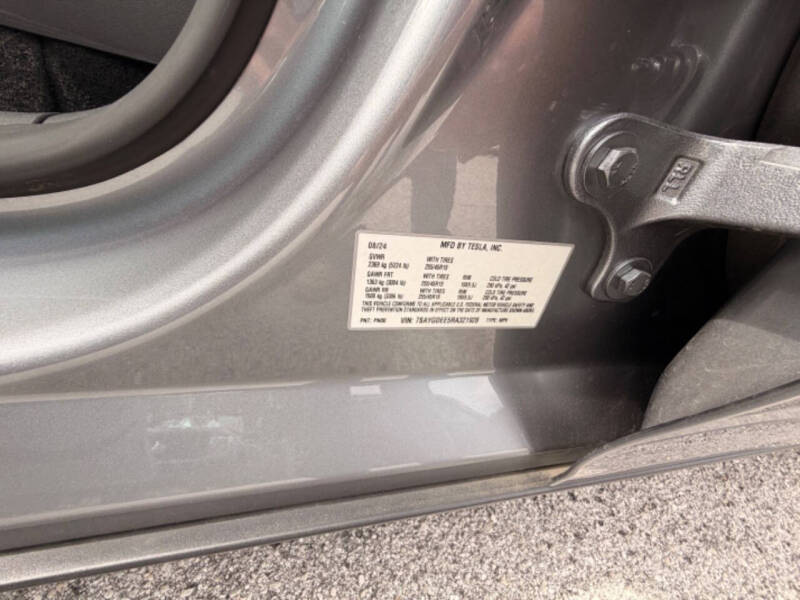 2024 Tesla Model Y Long Range