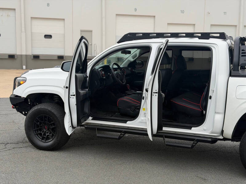 2017 Toyota Tacoma SR V6