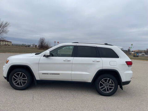 2020 Jeep Grand Cherokee Laredo E