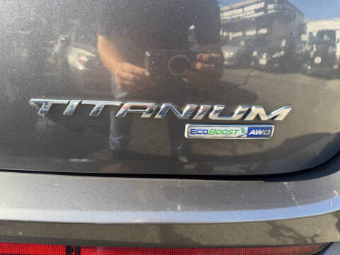 2017 Ford Edge Titanium