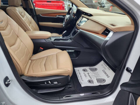 2017 Cadillac XT5 Platinum