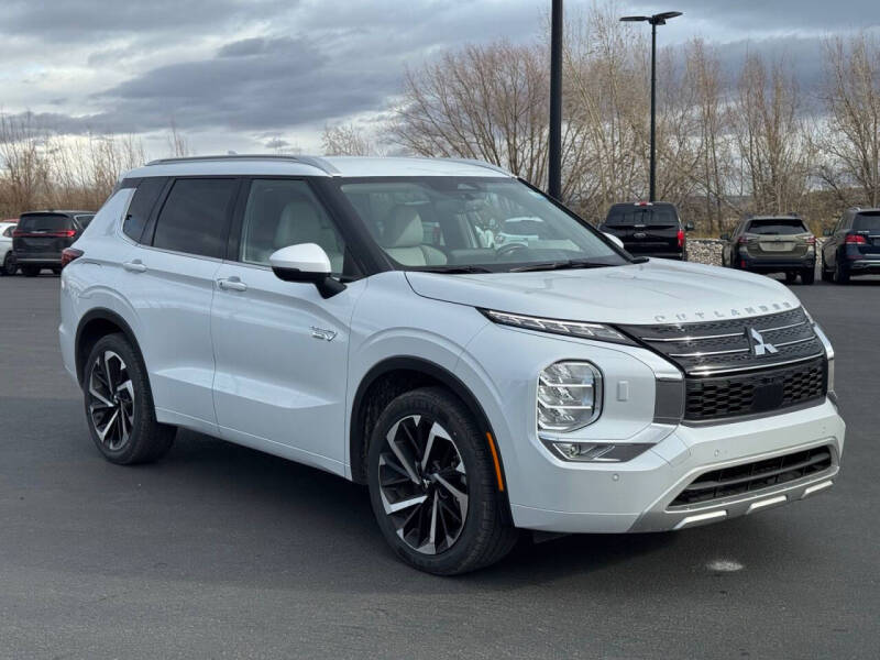 2023 Mitsubishi Outlander PHEV SEL