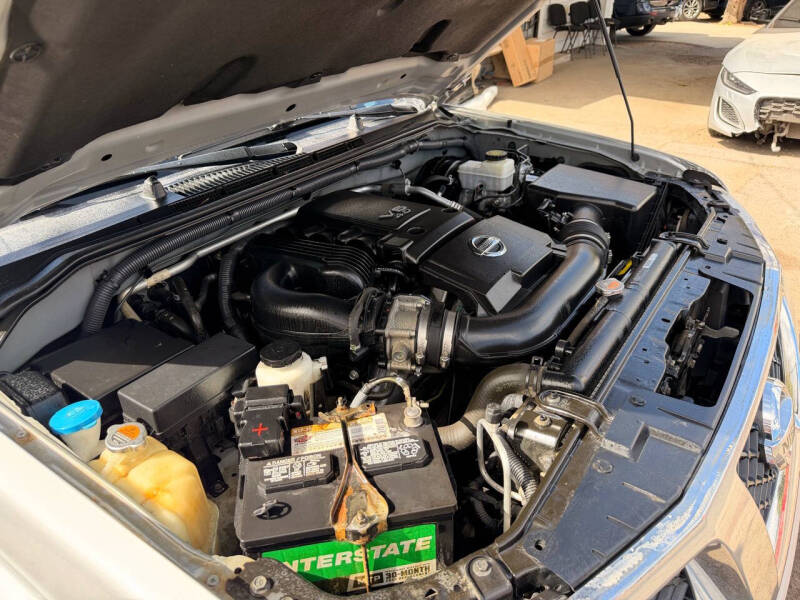 2012 Nissan Frontier SV V6