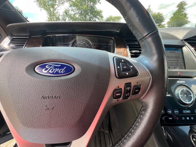 2017 Ford Taurus Limited