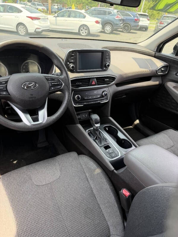 2019 Hyundai Santa Fe SE 2.4L