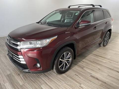 2018 Toyota Highlander for sale at Travers Autoplex Thomas Chudy in Saint Peters MO
