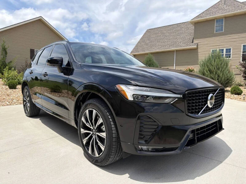 2024 Volvo XC60 B5 Plus Dark Theme