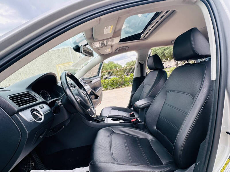 2013 Volkswagen Passat